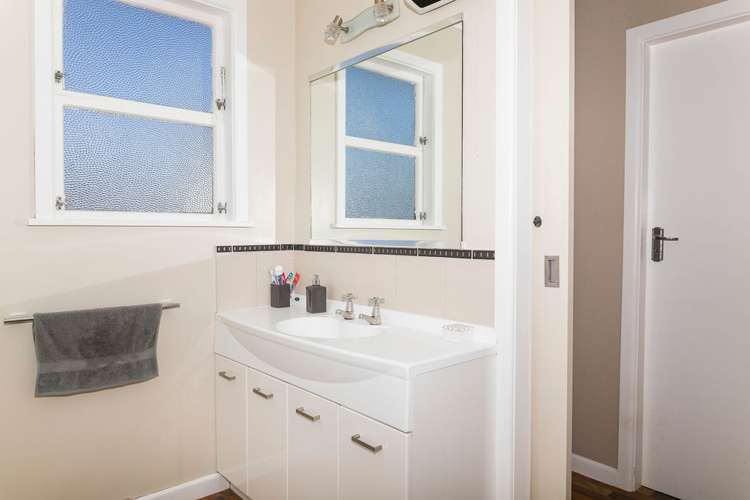 4 Albert Street Dannevirke_12