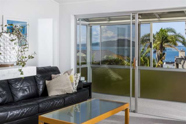 2/64 Seaview Road Castor Bay_4