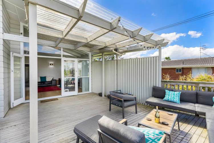 1/24 Colmar Road Mellons Bay_21