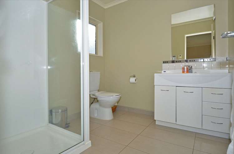 12 Orchard Grove East Taieri_10