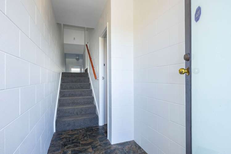 2/2 Northall Road New Lynn_7