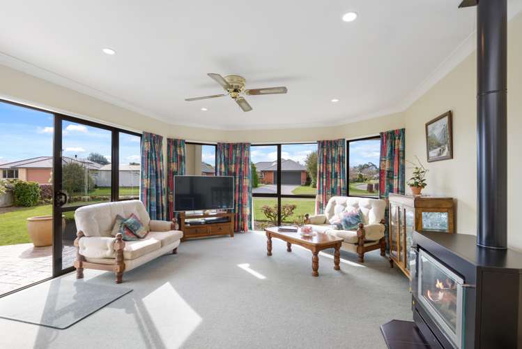 3 Devon Crescent Darfield_6