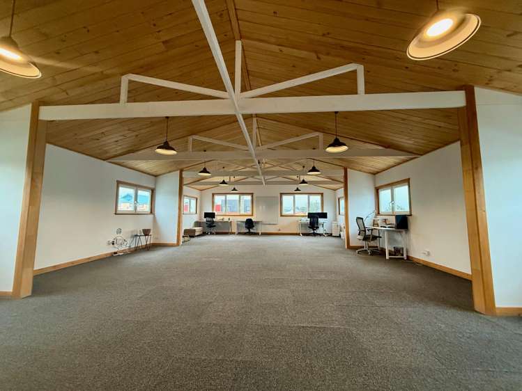 20 Bow Street Raglan_1