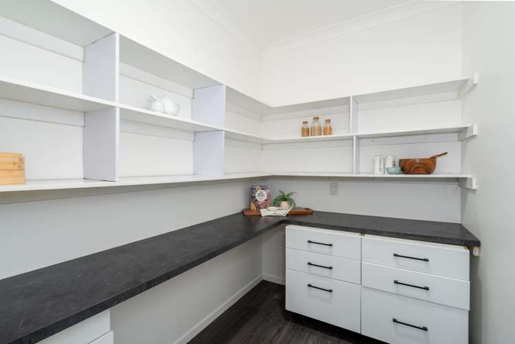 18 Travis Country Drive Burwood_15