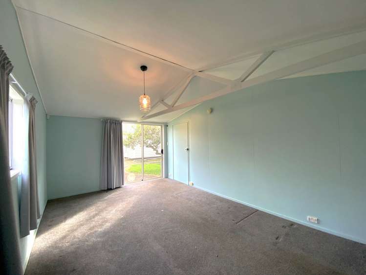 80 The Drive Epsom_12