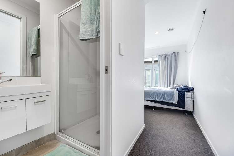 6/113 Knighton Road Hillcrest_8