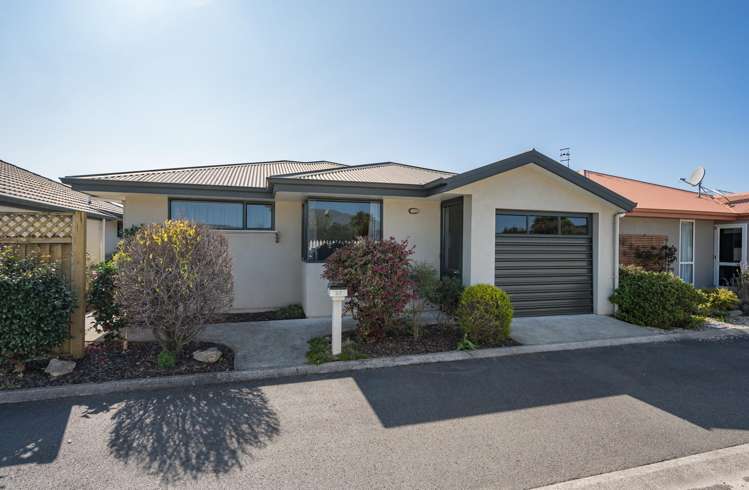 25 Ivy Crescent Richmond_2