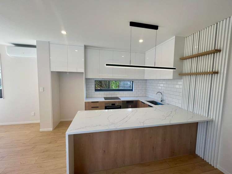 2/44 Sylvan Crescent Te Atatu South_4