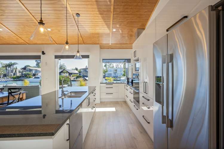 110 Motu Capri Pauanui_7