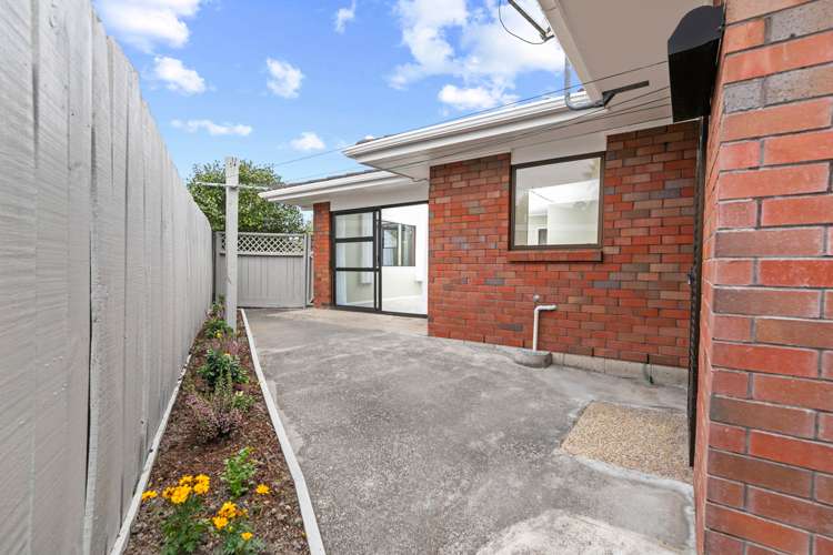 1/5 Annette Avenue Te Atatu South_18
