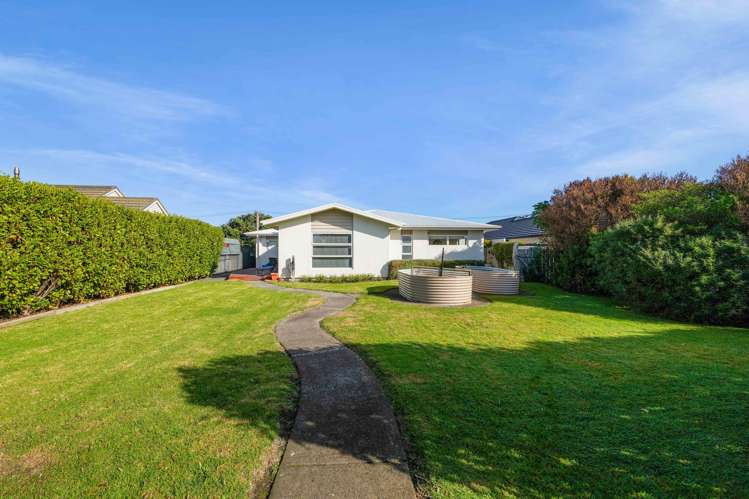 16 Egmont Street Patea_18