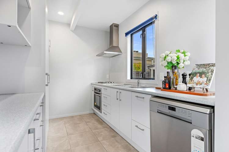 7/140 Office Road Merivale_5