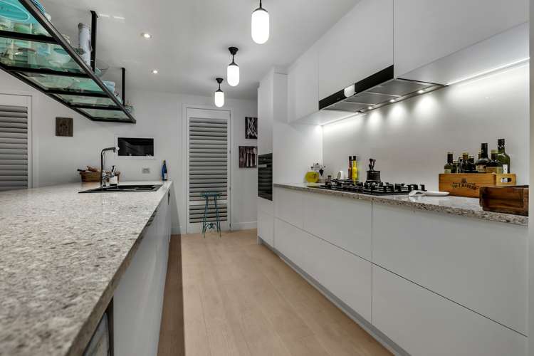 13 Waitemata Drive One Tree Point_9