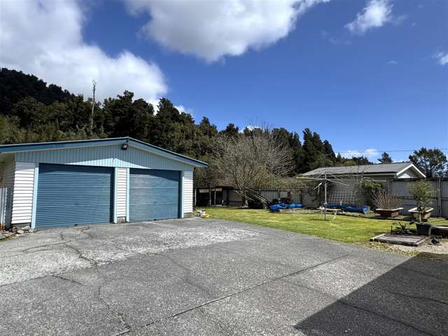 59 Main Road Harihari_1