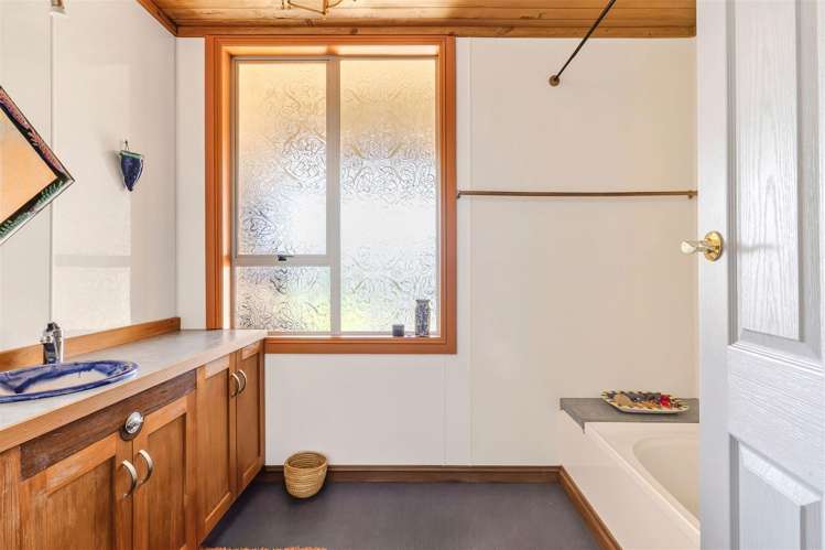 112 Long Plain Road Takaka_12