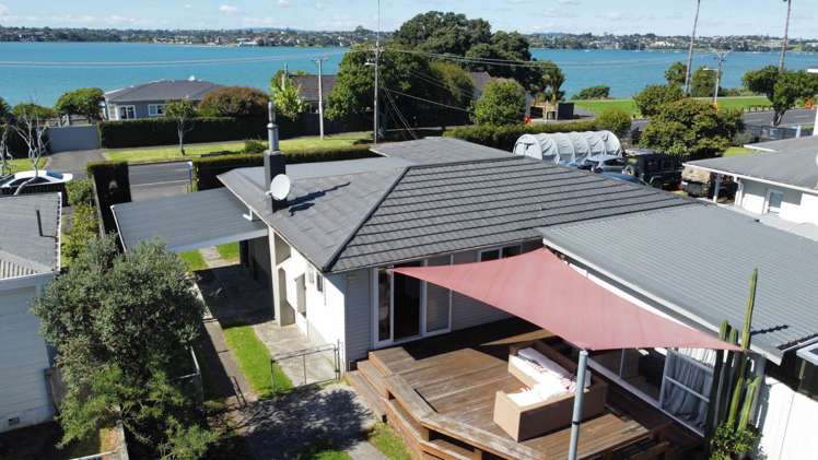 189 Riverside Avenue Point England_22