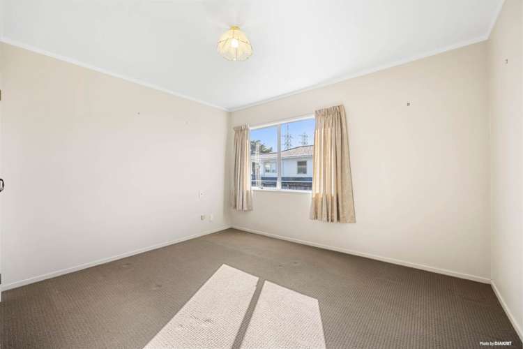 2/113 Lynwood Road New Lynn_13