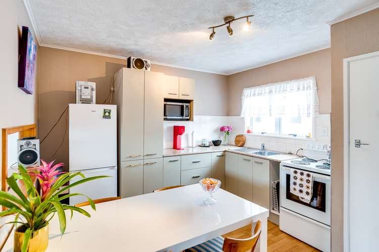 3/245 Kennedy Road Onekawa_1