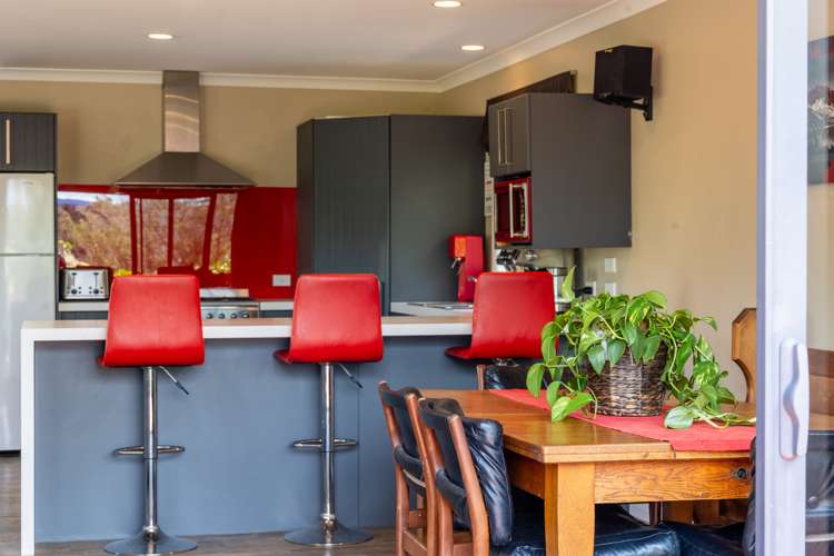 6 Lorna Irene Drive Raumati South_6