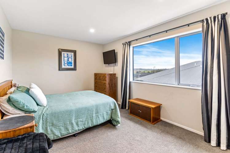 6 Arbors Track Silverdale_12