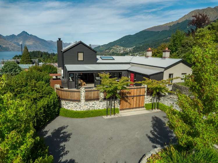2 York Street Queenstown_25
