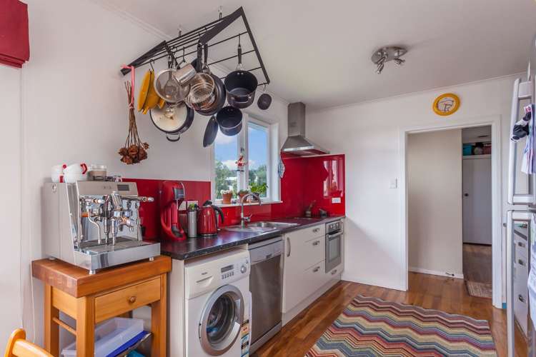 28 Roland Hill Glen Eden_12