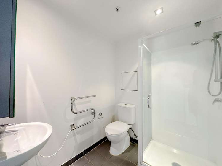 1013/430 Queen Street Auckland Central_5