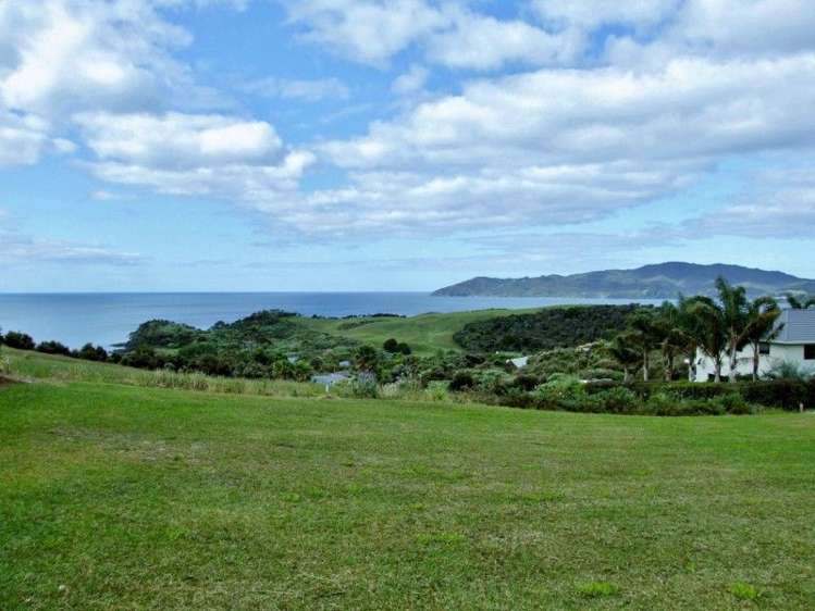 32 Eagles Way Cable Bay_1