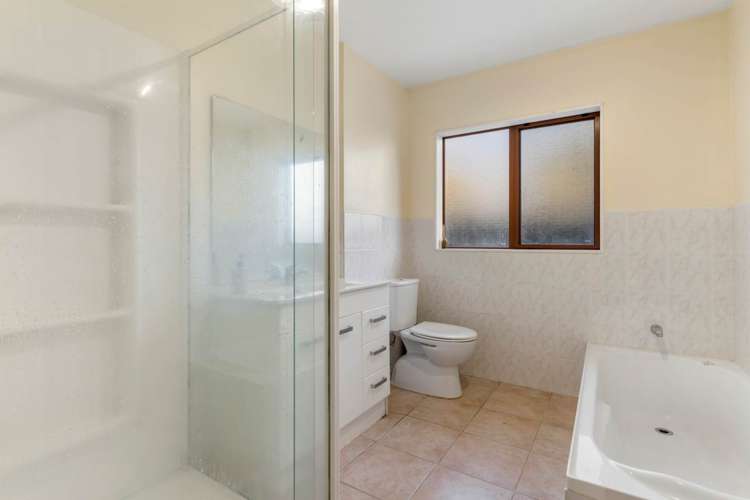 2 Ali Place Ranui_11