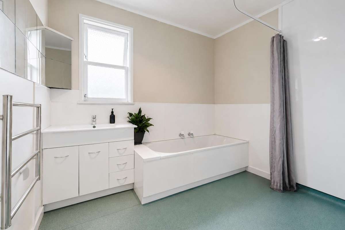 1074 Te Rahu Road_5