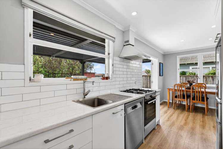 813 Willowpark Road South Akina_1