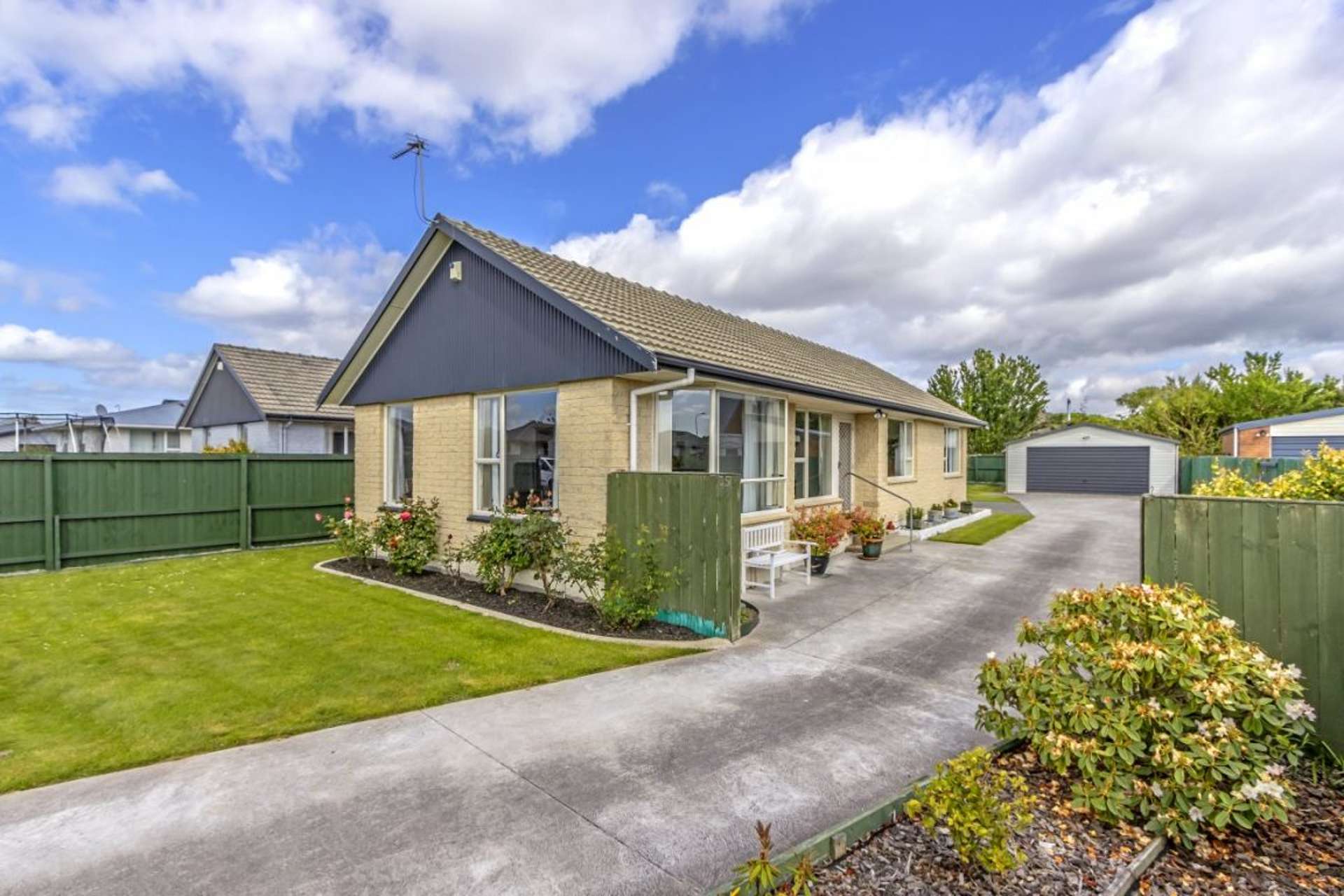 35 Farnborough Street Aranui_0