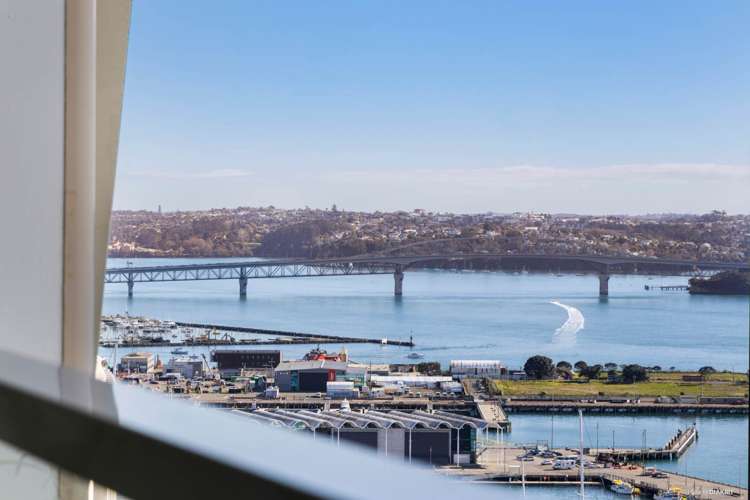 2407/8 Albert Street Auckland Central_13