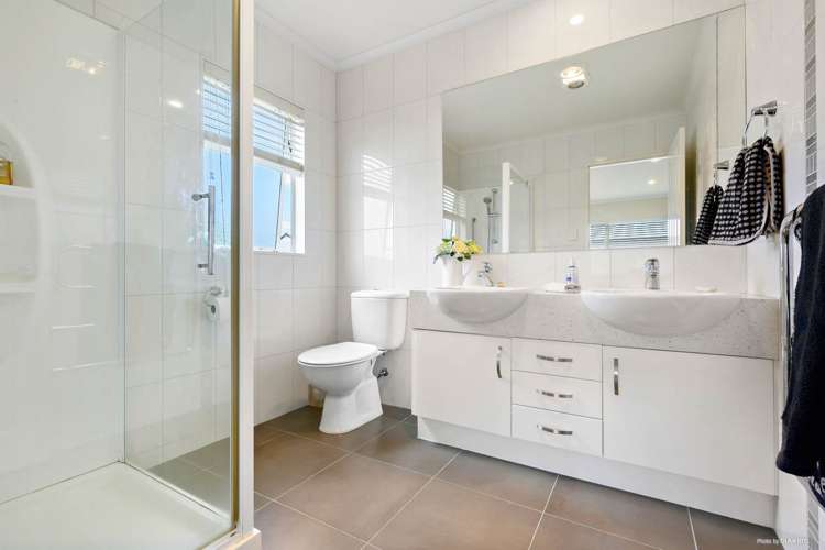 3 Pine Harbour Parade Beachlands_18