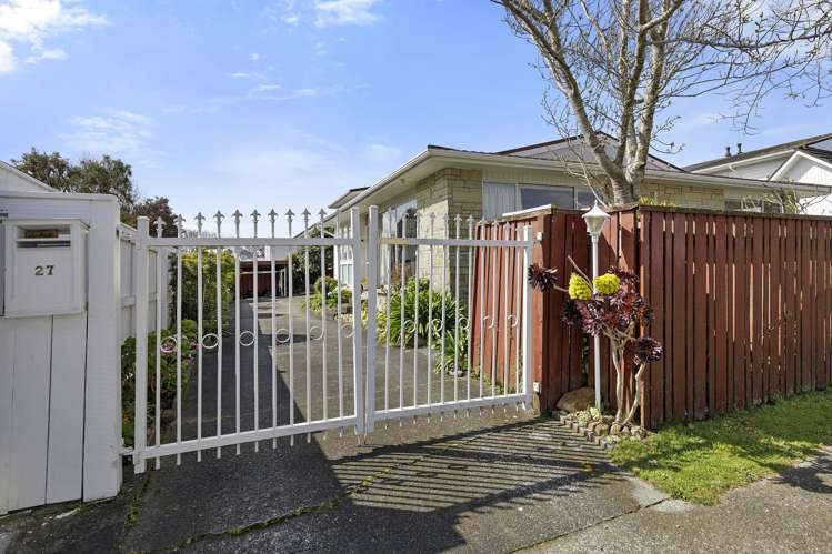 27 St Columbans Grove Boulcott_18