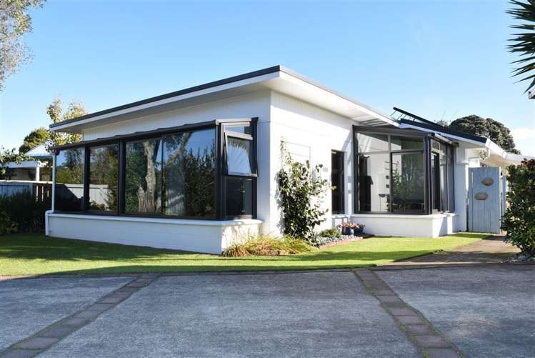 12 Marquet Place Tairua_25