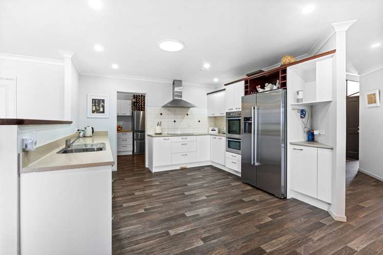 21 Pyle Road East One Tree Point_7