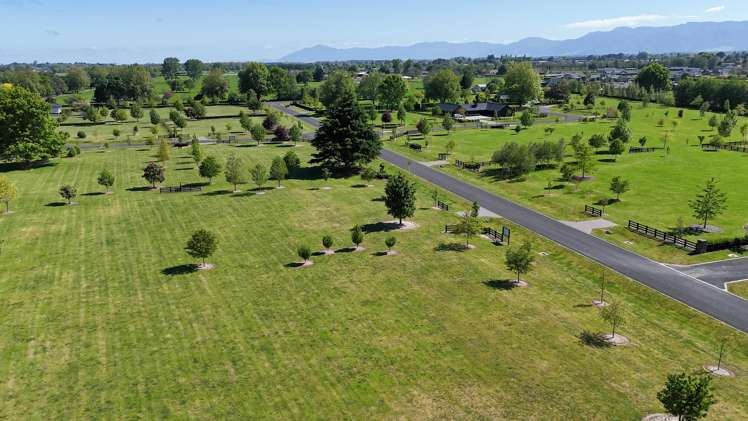 - Highgrove Station Road_5