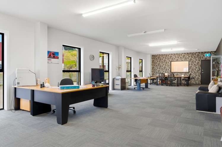 28 Boomer Street Green Island_11