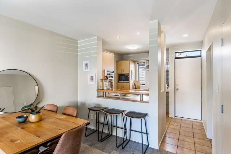 15/21 Armoy Drive East Tamaki_6