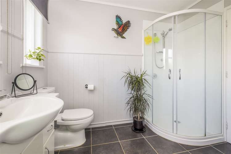 35 Youngs Road Papakura_11