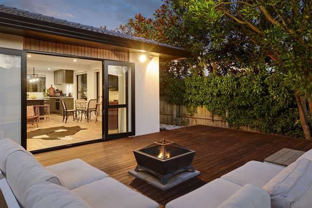 2/74A Jeffreys Road Fendalton_2