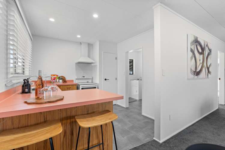 424 High Street South Carterton_9