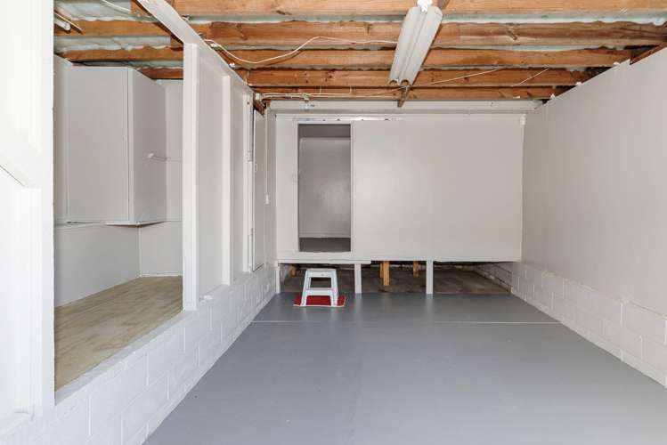 42 Chislehurst Street Henderson_9