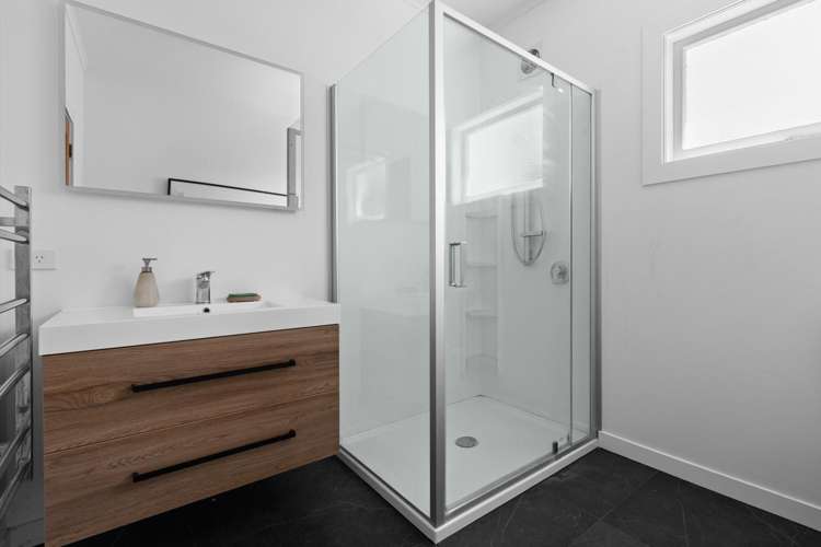 402 Massey Street Akina_2