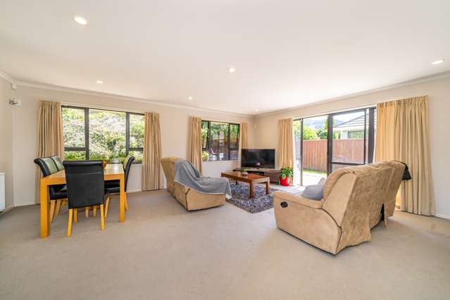 8 Mcewen Crescent Riverstone Terraces_3