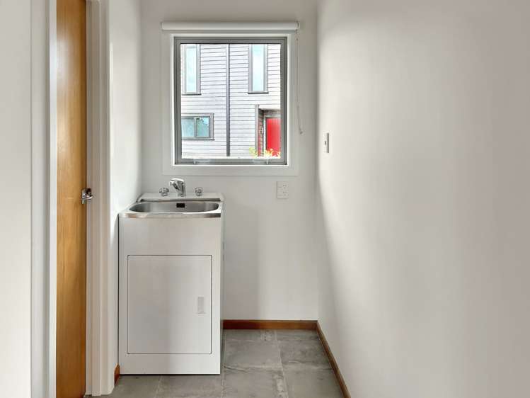 1/5 Aubrey Crescent 2774_10