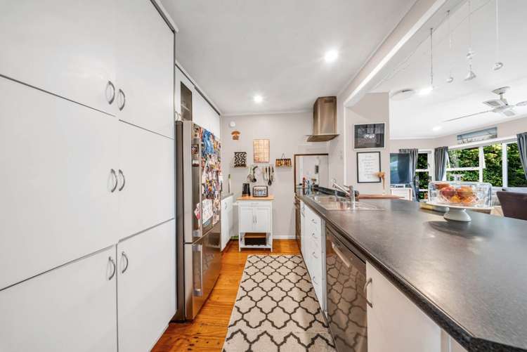 13 David Avenue Hill Park_12