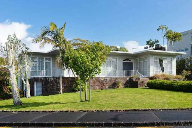 Buyer pays $7.17m to demolish house on one of NZ’s richest streets