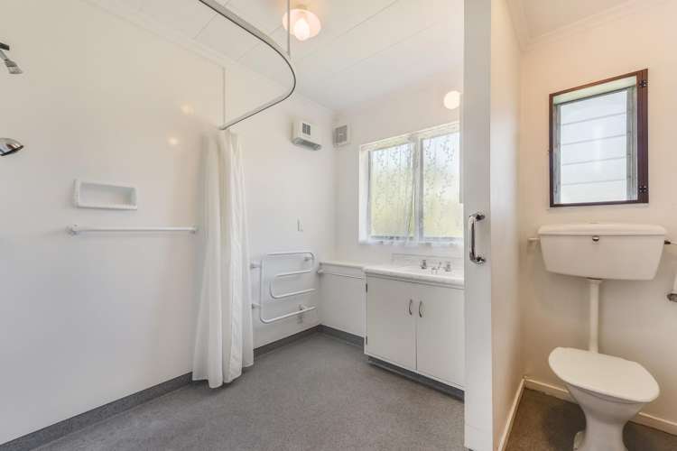 1/3 Louisson Avenue Stoke_11